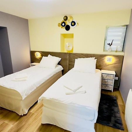 Appartement Cosy A Réminiac 外观 照片