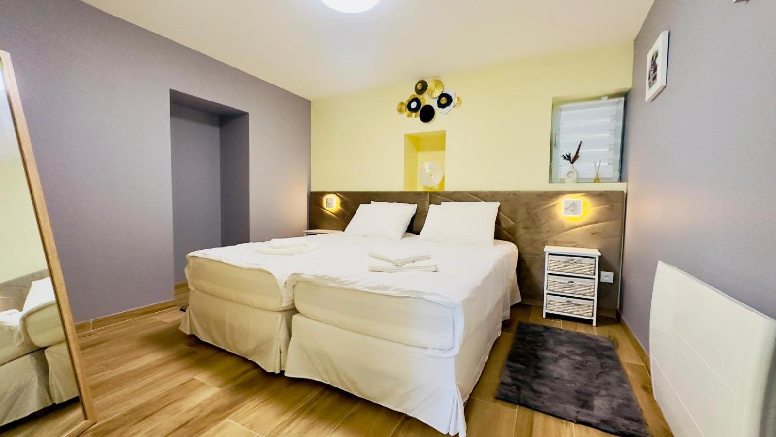 Appartement Cosy A Réminiac 外观 照片